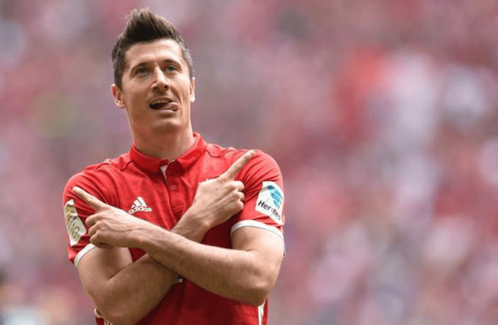  莱万达成德甲百球里程碑，拜仁刷新进球纪录  