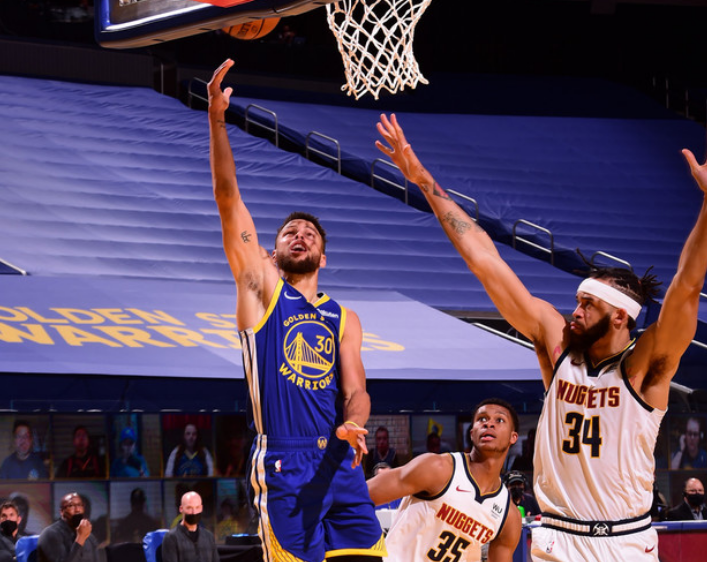  库里单场命中十记三分球  