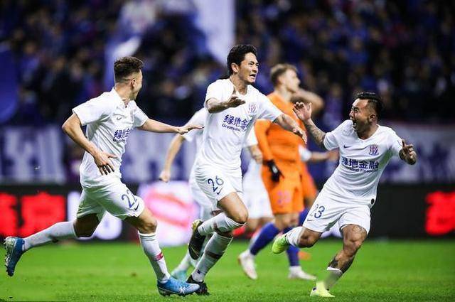  门兴格拉德巴赫绝地反击，补时阶段完成惊天逆转