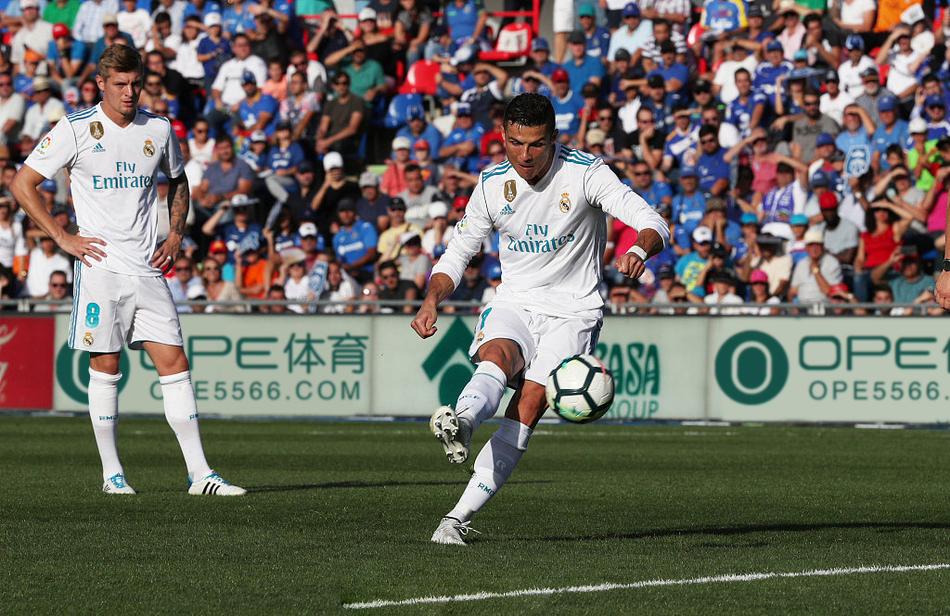  斯特拉斯堡年轻中卫世界波破门惊艳全场  